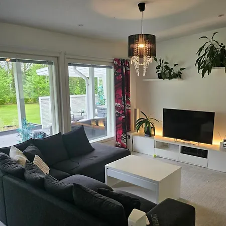 Cozy Villa, Hot Tube And Cinema * Rovaniemi