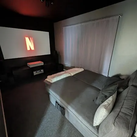 Cozy Villa, Hot Tube And Cinema Villa Rovaniemi