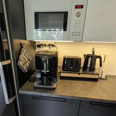 Cozy Villa, Hot Tube And Cinema *