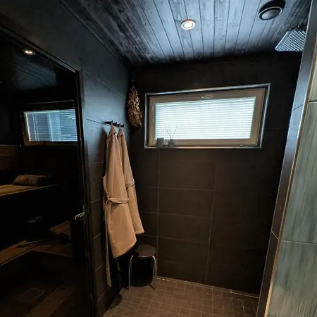 Cozy Villa, Hot Tube And Cinema *