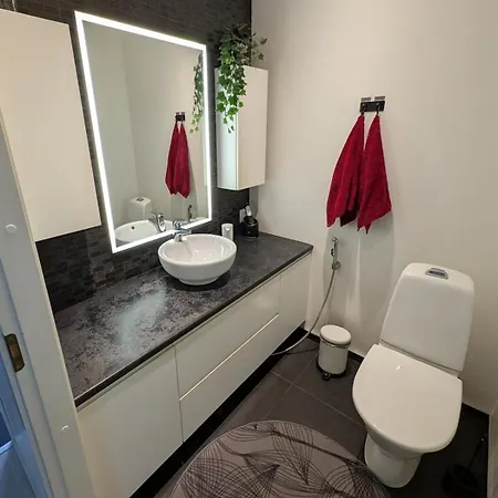 Cozy Villa, Hot Tube And Cinema Villa *