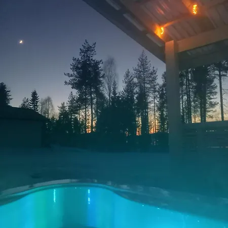 Cozy Villa, Hot Tube And Cinema Villa Rovaniemi