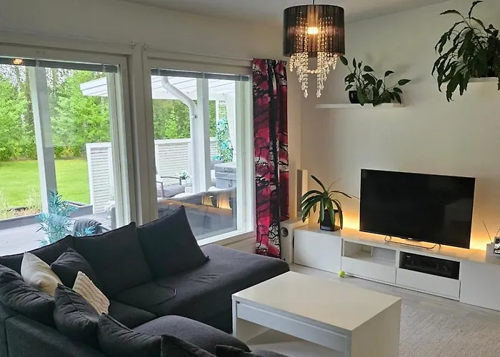 Cozy Villa, Hot Tube And Cinema * רובניימי