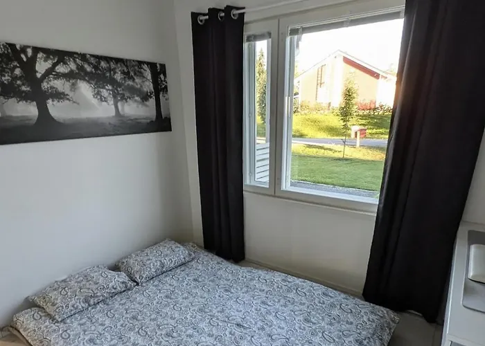 Cozy Villa, Hot Tube And Cinema וילה